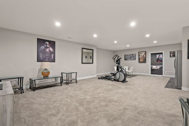5788 Willmeyer Drive, Bettendorf, IA 52722