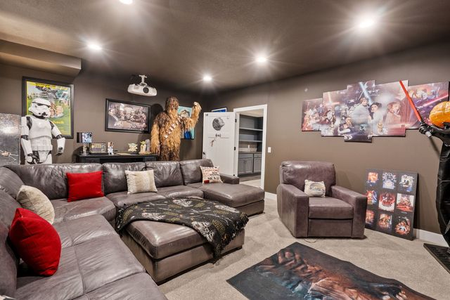 5788 Willmeyer Drive, Bettendorf, IA 52722