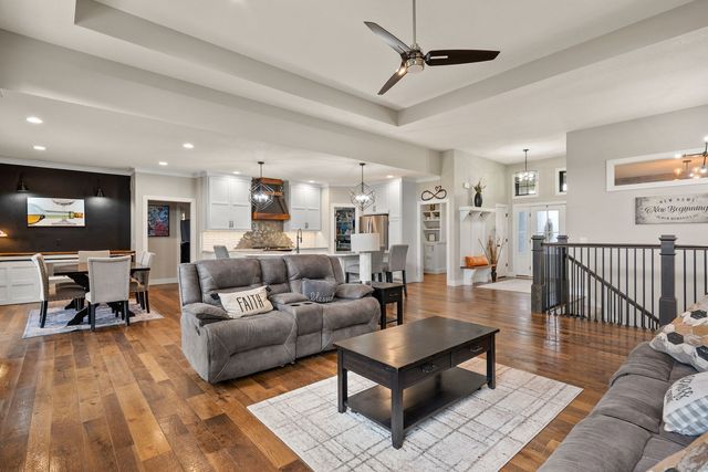 5788 Willmeyer Drive, Bettendorf, IA 52722