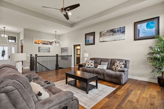 5788 Willmeyer Drive, Bettendorf, IA 52722