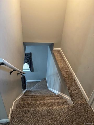 4861 Dudley Street, Dearborn Heights, MI 48125