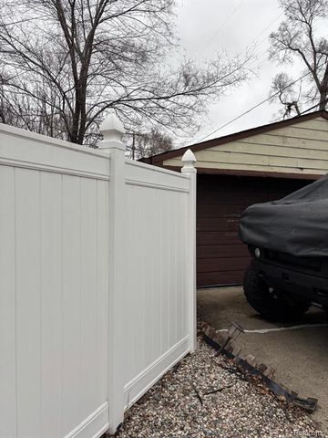 4861 Dudley Street, Dearborn Heights, MI 48125