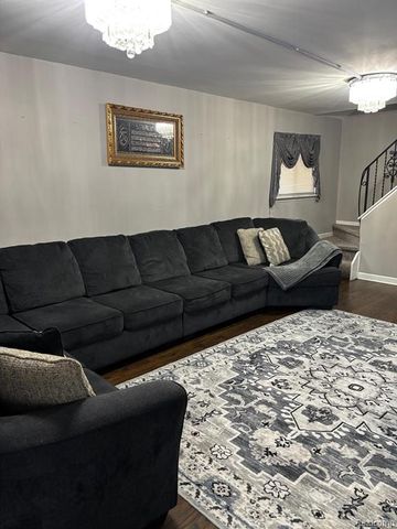 4861 Dudley Street, Dearborn Heights, MI 48125