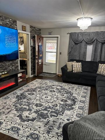 4861 Dudley Street, Dearborn Heights, MI 48125