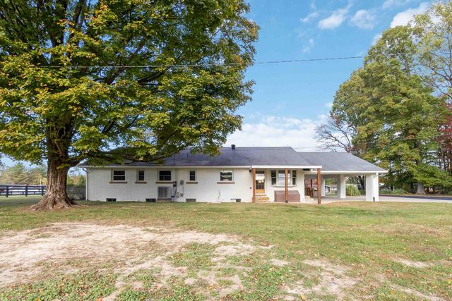 1036 US-127, Russell Springs, KY 42642