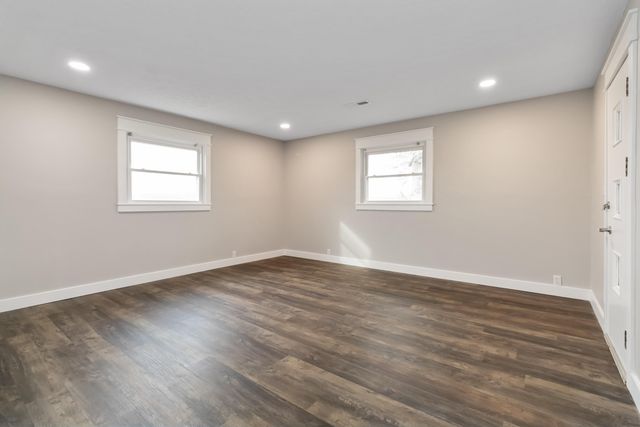 1036 US-127, Russell Springs, KY 42642