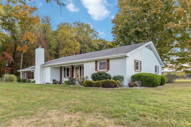 1036 US-127, Russell Springs, KY 42642