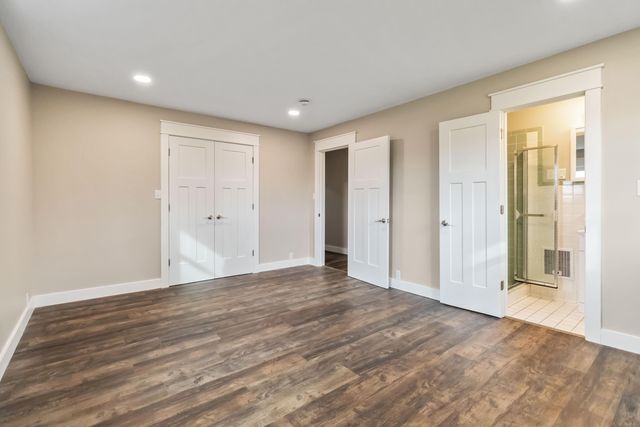 1036 US-127, Russell Springs, KY 42642