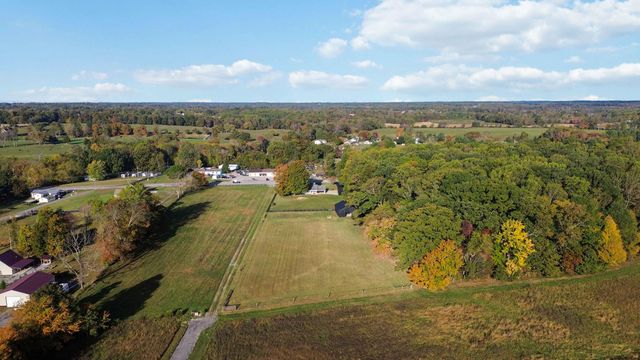 1036 US-127, Russell Springs, KY 42642