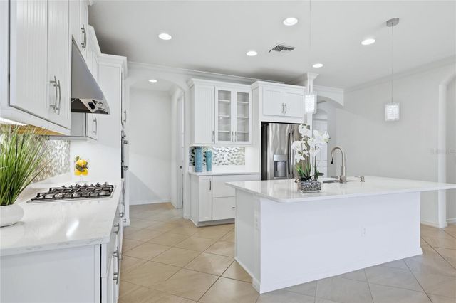 5713 SUNFLOWER CIRCLE, Sarasota, FL 34238