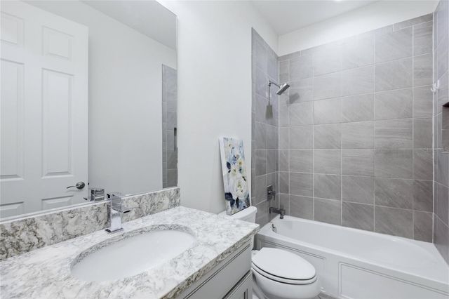 5713 SUNFLOWER CIRCLE, Sarasota, FL 34238