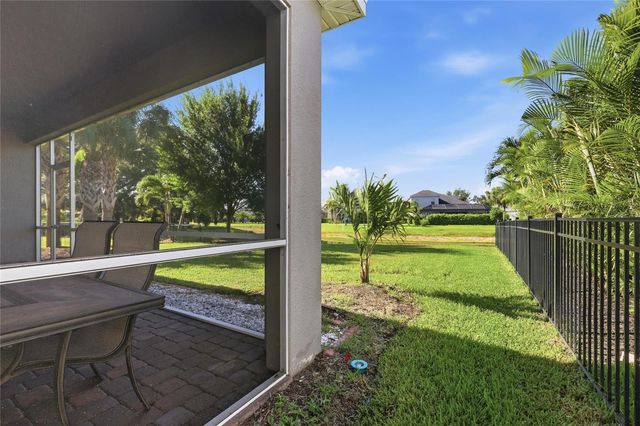 5713 SUNFLOWER CIRCLE, Sarasota, FL 34238