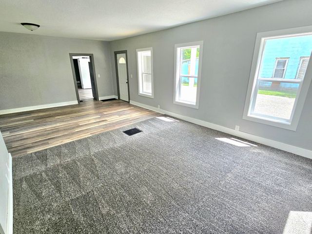 207 S Company Street, White Pigeon, MI 49099