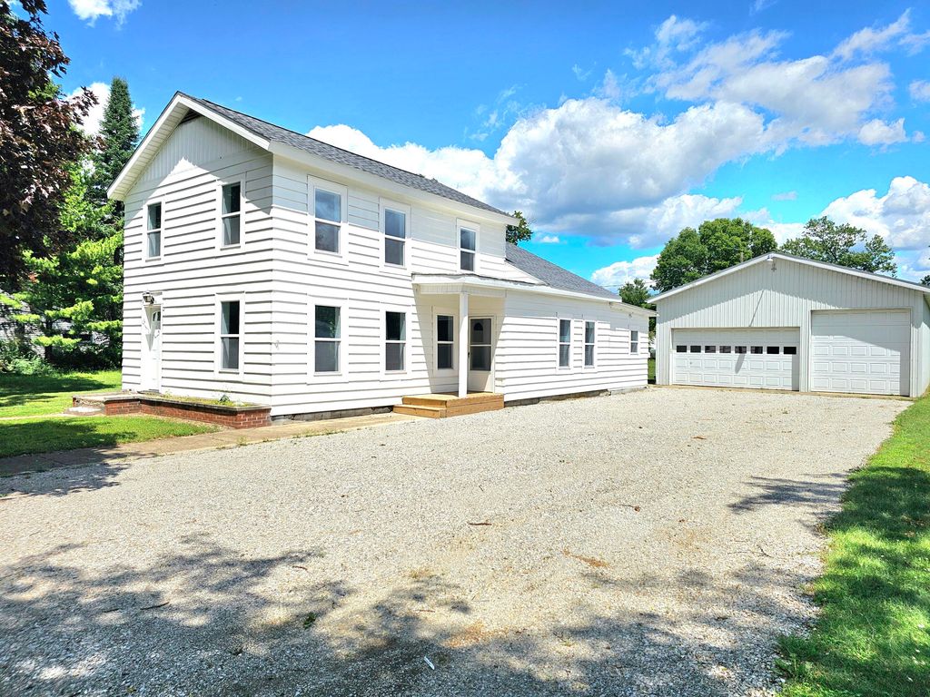 207 S Company Street, White Pigeon, MI 49099