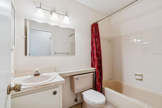 4801 RIDGE POINT DRIVE, Tampa, FL 33624