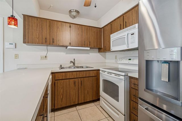 4801 RIDGE POINT DRIVE, Tampa, FL 33624