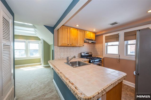 41 Beekman Street 3- Second Fl, Bloomfield, NJ 07003