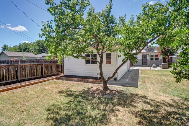 3819 Kroy Way, Sacramento, CA 95820