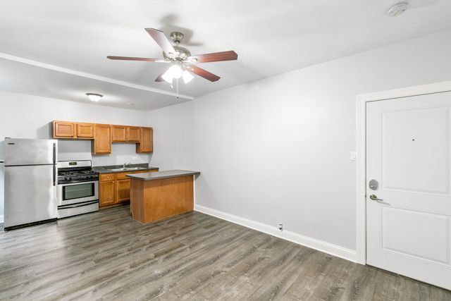 5860 N Kenmore Avenue 407, Chicago, IL 60660