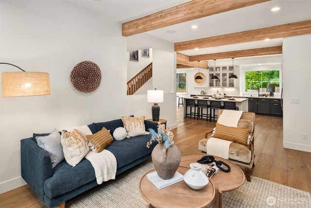 701 20th Avenue W, Kirkland, WA 98033