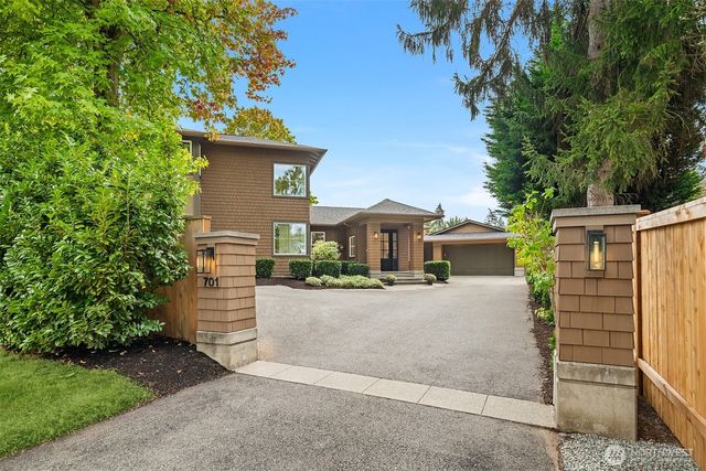 701 20th Avenue W, Kirkland, WA 98033