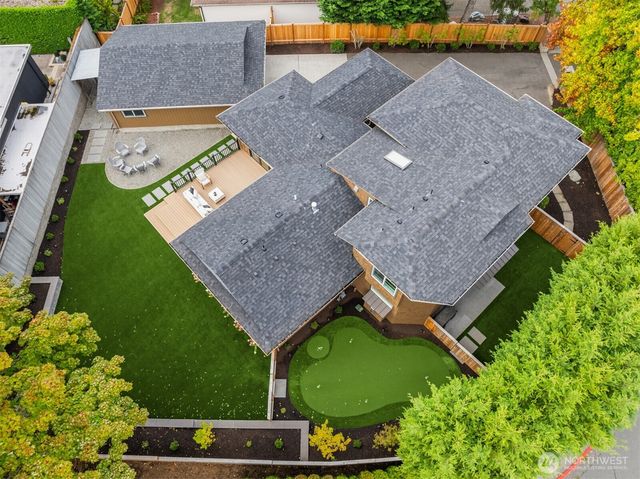 701 20th Avenue W, Kirkland, WA 98033