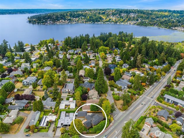 701 20th Avenue W, Kirkland, WA 98033