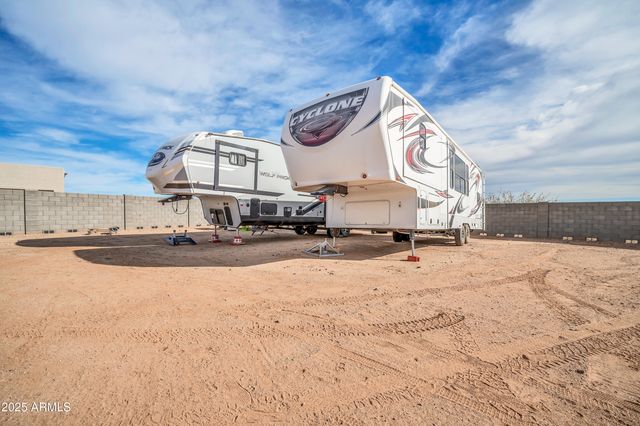 30031 N 209th Avenue, Wittmann, AZ 85361