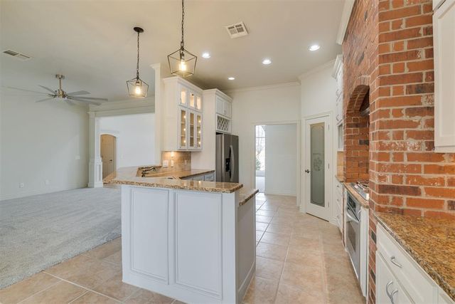 17125 Platinum Lane, Edmond, OK 73012
