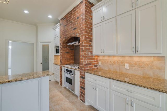 17125 Platinum Lane, Edmond, OK 73012