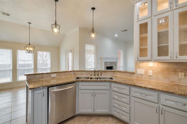 17125 Platinum Lane, Edmond, OK 73012