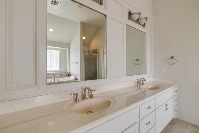 17125 Platinum Lane, Edmond, OK 73012