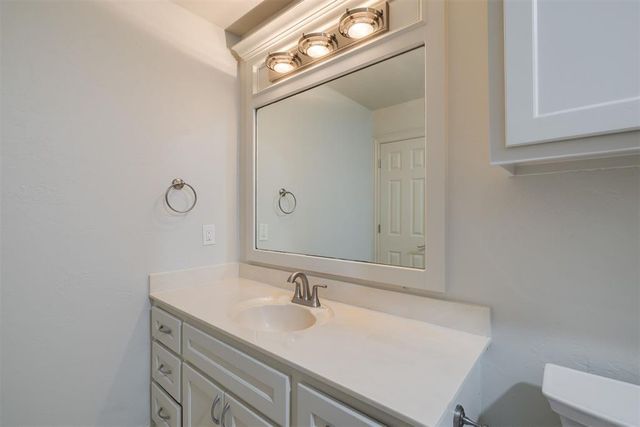17125 Platinum Lane, Edmond, OK 73012