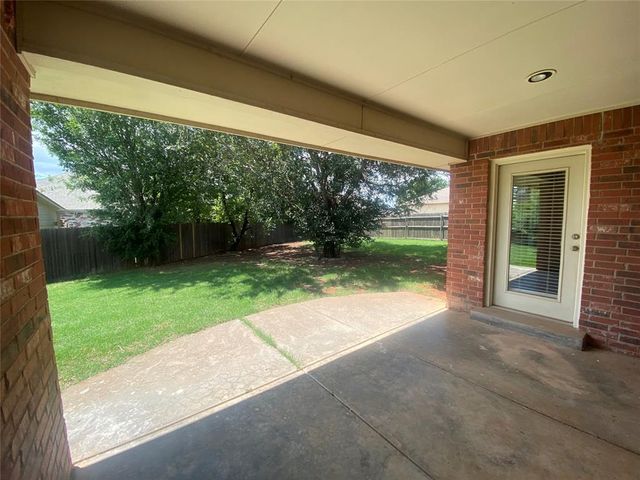 17125 Platinum Lane, Edmond, OK 73012
