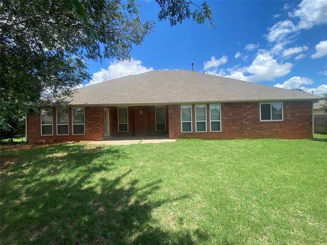 17125 Platinum Lane, Edmond, OK 73012
