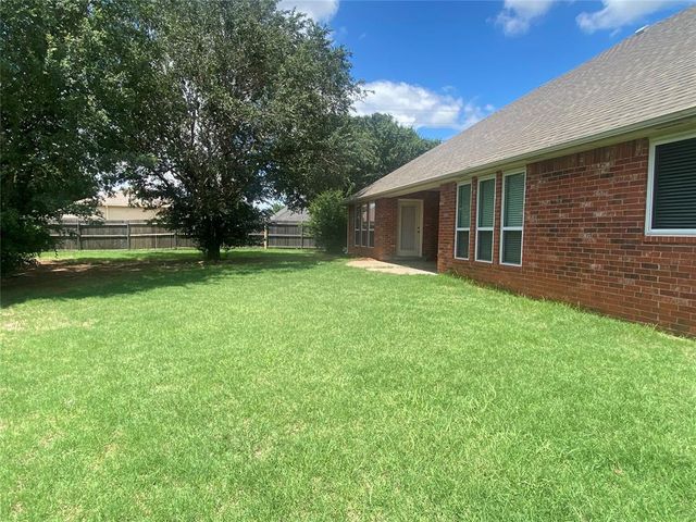 17125 Platinum Lane, Edmond, OK 73012