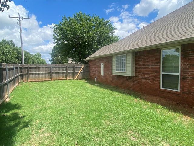17125 Platinum Lane, Edmond, OK 73012