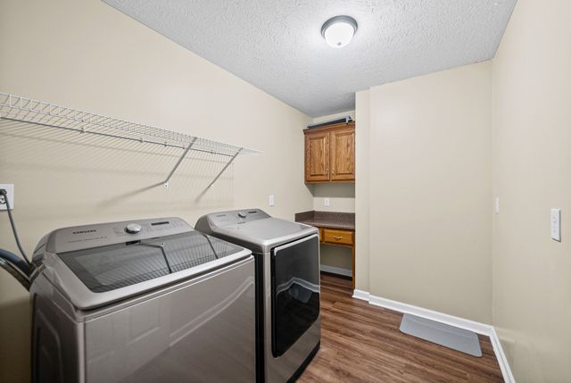 1038 Phillip Dr, Portland, TN 37148
