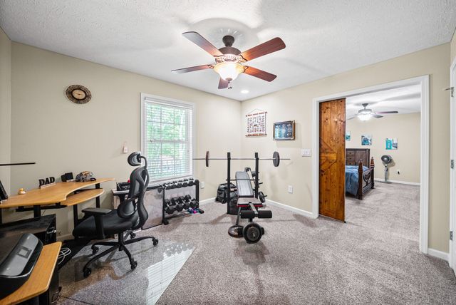 1038 Phillip Dr, Portland, TN 37148