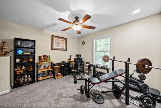 1038 Phillip Dr, Portland, TN 37148