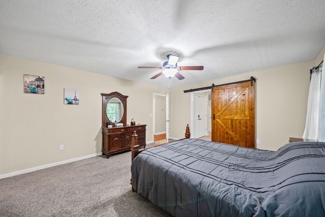 1038 Phillip Dr, Portland, TN 37148