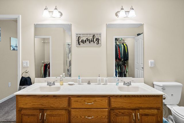 1038 Phillip Dr, Portland, TN 37148