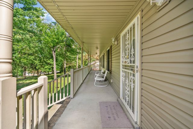1038 Phillip Dr, Portland, TN 37148