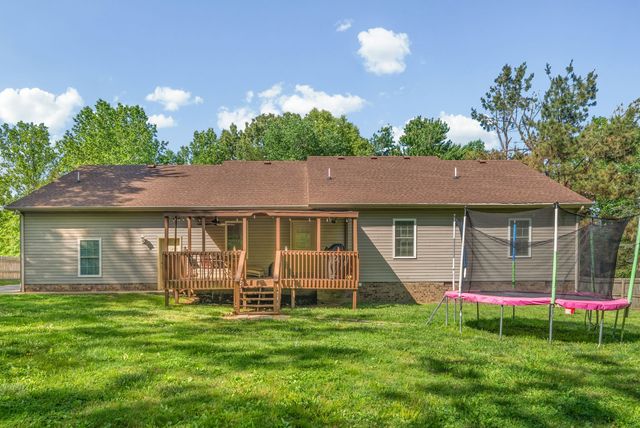 1038 Phillip Dr, Portland, TN 37148