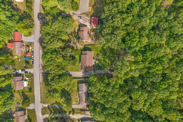 1038 Phillip Dr, Portland, TN 37148