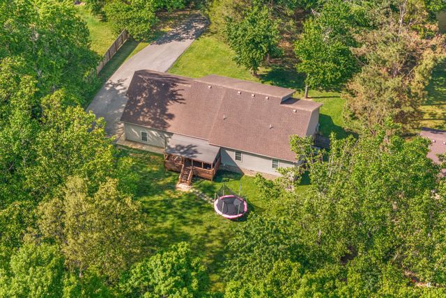 1038 Phillip Dr, Portland, TN 37148
