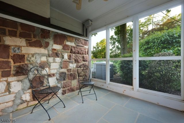 220 Wychwood Road, Westfield Town, NJ 07090
