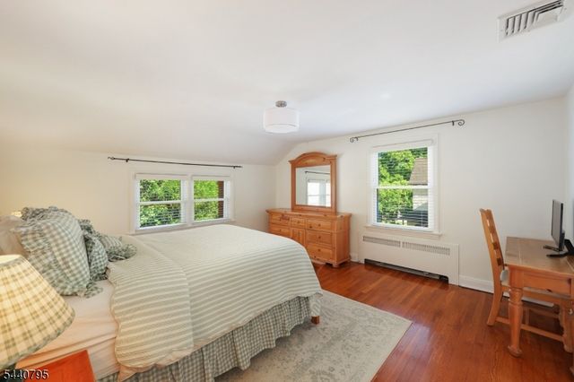 220 Wychwood Road, Westfield Town, NJ 07090
