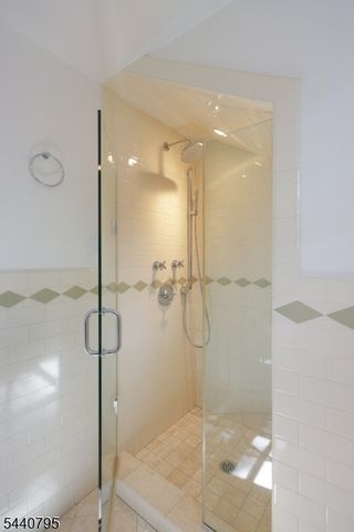 220 Wychwood Road, Westfield Town, NJ 07090