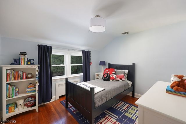 220 Wychwood Road, Westfield Town, NJ 07090